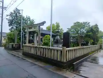 天王神社の{uncategorized: "未分類", other: "その他", undefined: "問題あり", building: "その他建物", grave: "お墓", sacred_gate: "鳥居", guardian: "狛犬", statue: "像", buddha: "仏像", history: "歴史", nature: "自然", garden: "庭園", animal: "動物", pagoda: "塔", temizu: "手水舎", mountain_gate: "山門・神門", sanctuary: "本殿・本堂", subordinate: "末社・摂社", art: "芸術", scenery: "景色", jizo: "地蔵", ema: "絵馬", goshuin: "御朱印", omikuji: "おみくじ", items: "授与品その他", amulet: "お守り", goshuincho: "御朱印帳", eats: "食事", festival: "お祭り", votive_dance: "神楽", shichigosan: "七五三参", wedding: "結婚式", experience: "体験その他", initially: "初詣", around: "周辺", anti_infection: "感染症対策"}