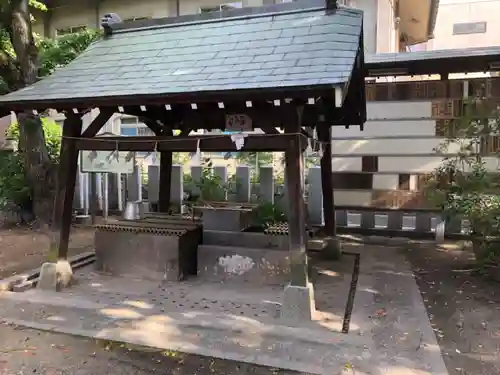 石津神社の手水