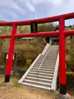 丸山稲荷神社本社の鳥居