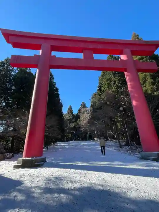 砥鹿神社(奥宮)の鳥居