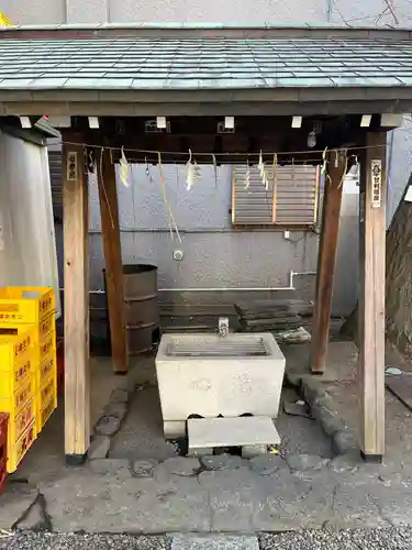 諏訪神社の手水舎