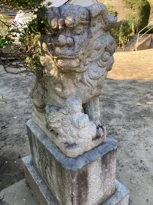 太尾神社(神明社)の狛犬