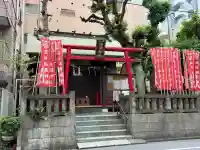 五柱稲荷神社の{uncategorized: "未分類", other: "その他", undefined: "問題あり", building: "その他建物", grave: "お墓", sacred_gate: "鳥居", guardian: "狛犬", statue: "像", buddha: "仏像", history: "歴史", nature: "自然", garden: "庭園", animal: "動物", pagoda: "塔", temizu: "手水舎", mountain_gate: "山門・神門", sanctuary: "本殿・本堂", subordinate: "末社・摂社", art: "芸術", scenery: "景色", jizo: "地蔵", ema: "絵馬", goshuin: "御朱印", omikuji: "おみくじ", items: "授与品その他", amulet: "お守り", goshuincho: "御朱印帳", eats: "食事", festival: "お祭り", votive_dance: "神楽", shichigosan: "七五三参", wedding: "結婚式", experience: "体験その他", initially: "初詣", around: "周辺", anti_infection: "感染症対策"}