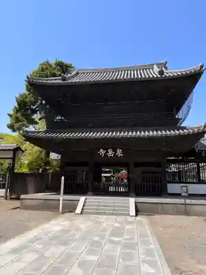 泉岳寺の山門・神門
