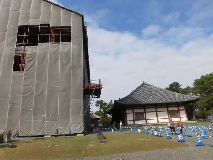 興福寺の本殿・本堂