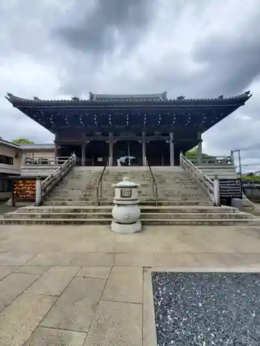 金蔵寺の本殿・本堂