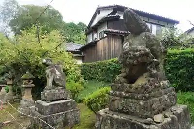 松江城山稲荷神社の狛犬