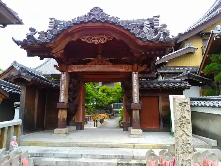 光明禅寺の山門・神門