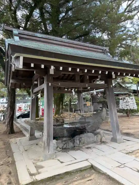唐津神社の{uncategorized: "未分類", other: "その他", undefined: "問題あり", building: "その他建物", grave: "お墓", sacred_gate: "鳥居", guardian: "狛犬", statue: "像", buddha: "仏像", history: "歴史", nature: "自然", garden: "庭園", animal: "動物", pagoda: "塔", temizu: "手水舎", mountain_gate: "山門・神門", sanctuary: "本殿・本堂", subordinate: "末社・摂社", art: "芸術", scenery: "景色", jizo: "地蔵", ema: "絵馬", goshuin: "御朱印", omikuji: "おみくじ", items: "授与品その他", amulet: "お守り", goshuincho: "御朱印帳", eats: "食事", festival: "お祭り", votive_dance: "神楽", shichigosan: "七五三参", wedding: "結婚式", experience: "体験その他", initially: "初詣", around: "周辺", anti_infection: "感染症対策"}