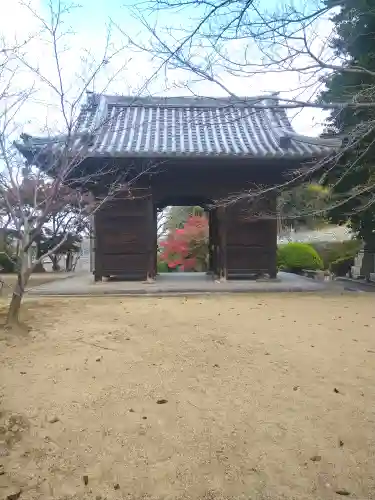 法輪寺の山門