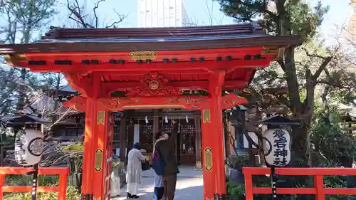 愛宕神社の山門