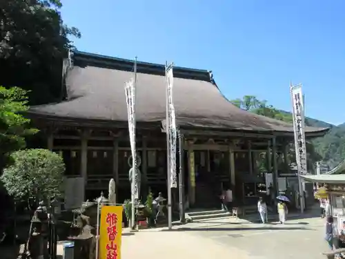 青岸渡寺の本殿・本堂