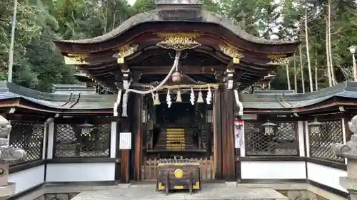 大鳥神社の本殿