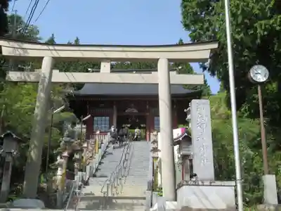 武蔵御嶽神社の鳥居