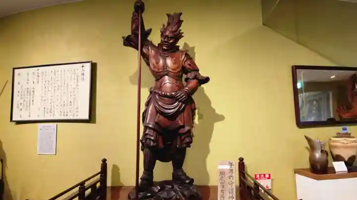 大観密寺の仏像