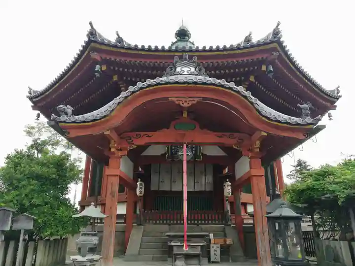 興福寺の本殿・本堂