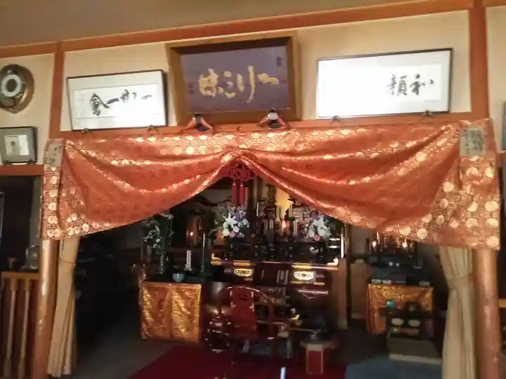 神宮寺の本殿・本堂