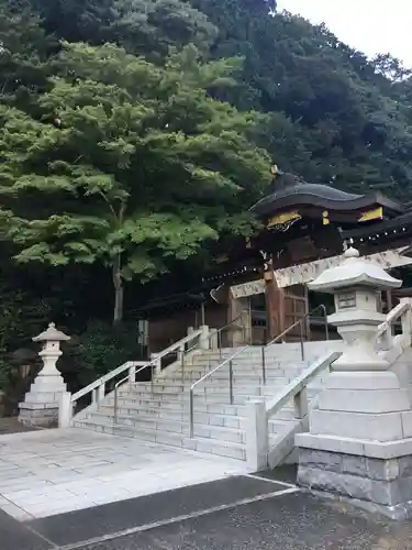 高麗神社の本殿