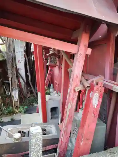一本槍稲荷神社の鳥居