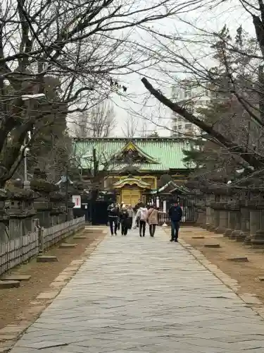 上野東照宮の{uncategorized: "未分類", other: "その他", undefined: "問題あり", building: "その他建物", grave: "お墓", sacred_gate: "鳥居", guardian: "狛犬", statue: "像", buddha: "仏像", history: "歴史", nature: "自然", garden: "庭園", animal: "動物", pagoda: "塔", temizu: "手水舎", mountain_gate: "山門・神門", sanctuary: "本殿・本堂", subordinate: "末社・摂社", art: "芸術", scenery: "景色", jizo: "地蔵", ema: "絵馬", goshuin: "御朱印", omikuji: "おみくじ", items: "授与品その他", amulet: "お守り", goshuincho: "御朱印帳", eats: "食事", festival: "お祭り", votive_dance: "神楽", shichigosan: "七五三参", wedding: "結婚式", experience: "体験その他", initially: "初詣", around: "周辺", anti_infection: "感染症対策"}