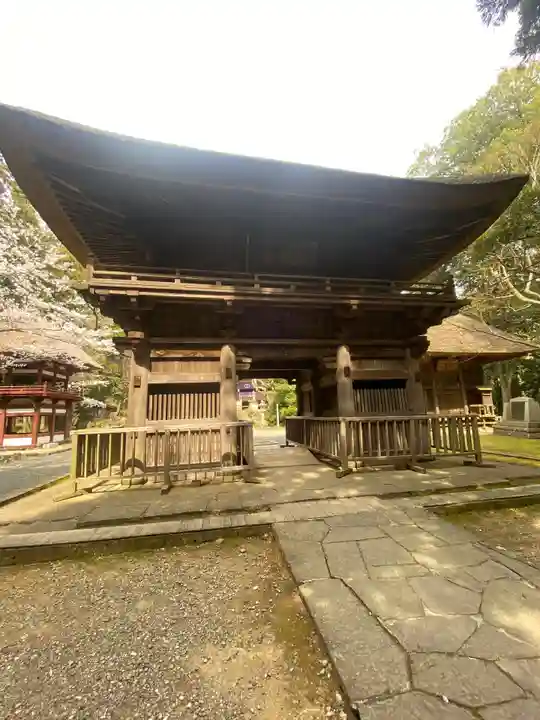 西明寺の山門・神門