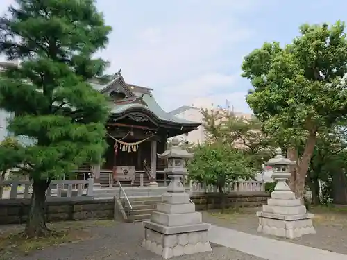 大棚・中川杉山神社の本殿・本堂