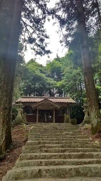井戸鐘乳穴神社(岡山県)