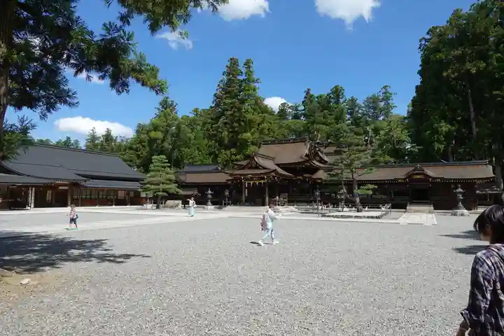 多賀大社の本殿・本堂