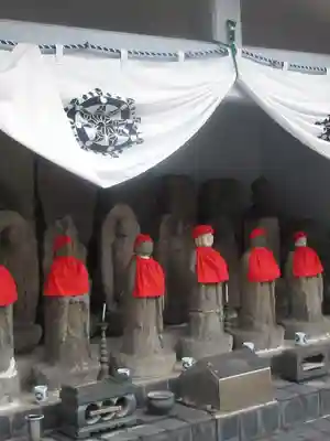 傍示堂石塔群の地蔵