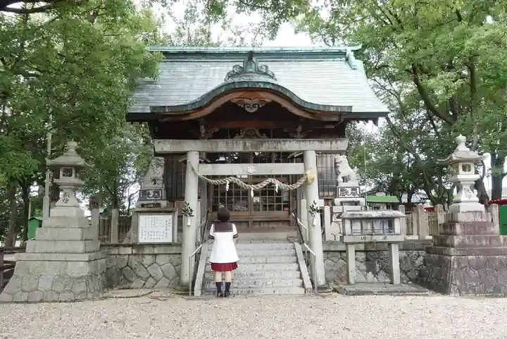 八王子神社の本殿・本堂