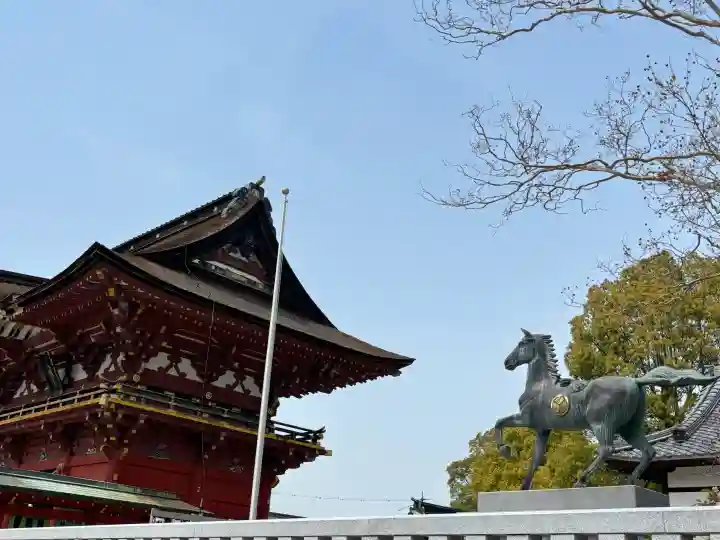 伊賀八幡宮の{uncategorized: "未分類", other: "その他", undefined: "問題あり", building: "その他建物", grave: "お墓", sacred_gate: "鳥居", guardian: "狛犬", statue: "像", buddha: "仏像", history: "歴史", nature: "自然", garden: "庭園", animal: "動物", pagoda: "塔", temizu: "手水舎", mountain_gate: "山門・神門", sanctuary: "本殿・本堂", subordinate: "末社・摂社", art: "芸術", scenery: "景色", jizo: "地蔵", ema: "絵馬", goshuin: "御朱印", omikuji: "おみくじ", items: "授与品その他", amulet: "お守り", goshuincho: "御朱印帳", eats: "食事", festival: "お祭り", votive_dance: "神楽", shichigosan: "七五三参", wedding: "結婚式", experience: "体験その他", initially: "初詣", around: "周辺", anti_infection: "感染症対策"}