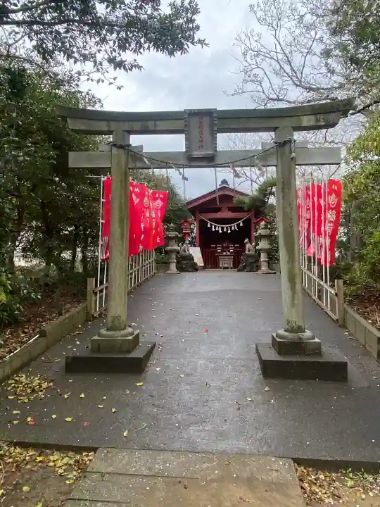 鎌数伊勢大神宮の{uncategorized: "未分類", other: "その他", undefined: "問題あり", building: "その他建物", grave: "お墓", sacred_gate: "鳥居", guardian: "狛犬", statue: "像", buddha: "仏像", history: "歴史", nature: "自然", garden: "庭園", animal: "動物", pagoda: "塔", temizu: "手水舎", mountain_gate: "山門・神門", sanctuary: "本殿・本堂", subordinate: "末社・摂社", art: "芸術", scenery: "景色", jizo: "地蔵", ema: "絵馬", goshuin: "御朱印", omikuji: "おみくじ", items: "授与品その他", amulet: "お守り", goshuincho: "御朱印帳", eats: "食事", festival: "お祭り", votive_dance: "神楽", shichigosan: "七五三参", wedding: "結婚式", experience: "体験その他", initially: "初詣", around: "周辺", anti_infection: "感染症対策"}