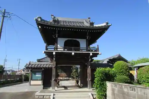 本曽寺の山門