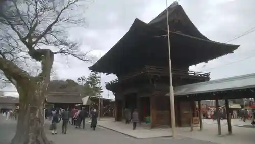 尾張大國霊神社（国府宮）の山門・神門