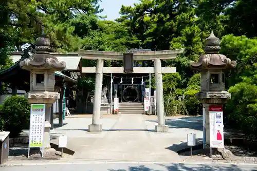 片瀬諏訪神社の鳥居