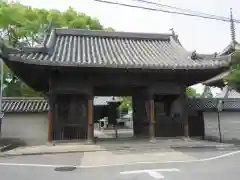 斑鳩寺の山門