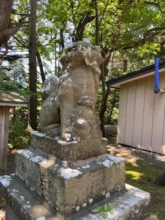 足寄神社の狛犬