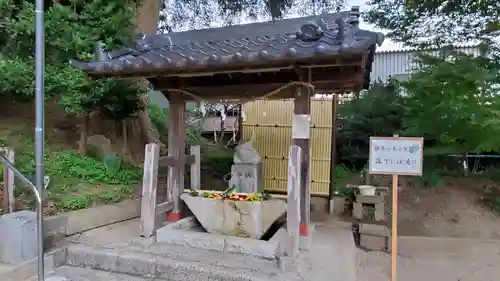 田間神社の手水舎