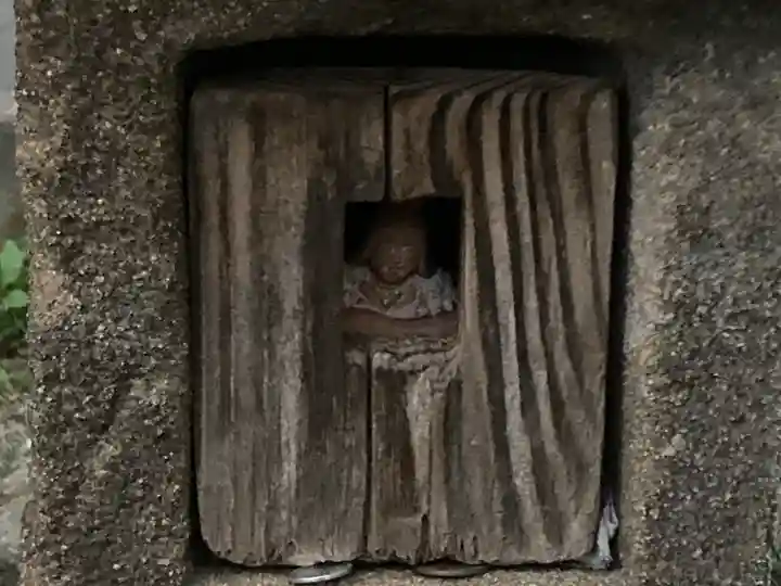 祠(弁天社跡の石祠)(神奈川県)