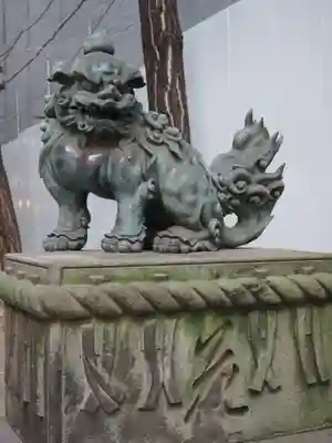 花園神社の狛犬