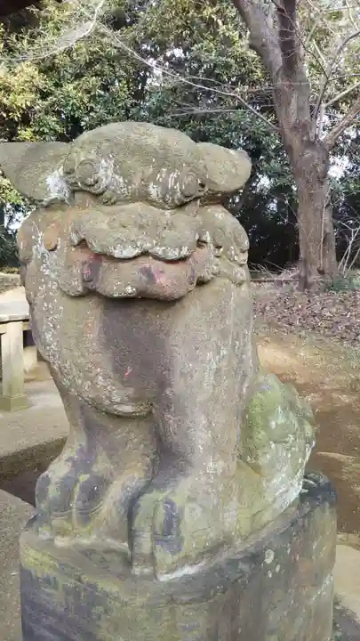 諏訪神社の狛犬