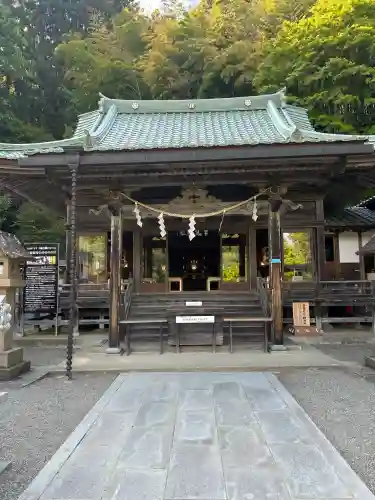 早馬神社の{uncategorized: "未分類", other: "その他", undefined: "問題あり", building: "その他建物", grave: "お墓", sacred_gate: "鳥居", guardian: "狛犬", statue: "像", buddha: "仏像", history: "歴史", nature: "自然", garden: "庭園", animal: "動物", pagoda: "塔", temizu: "手水舎", mountain_gate: "山門・神門", sanctuary: "本殿・本堂", subordinate: "末社・摂社", art: "芸術", scenery: "景色", jizo: "地蔵", ema: "絵馬", goshuin: "御朱印", omikuji: "おみくじ", items: "授与品その他", amulet: "お守り", goshuincho: "御朱印帳", eats: "食事", festival: "お祭り", votive_dance: "神楽", shichigosan: "七五三参", wedding: "結婚式", experience: "体験その他", initially: "初詣", around: "周辺", anti_infection: "感染症対策"}
