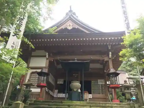 明王院の本殿・本堂