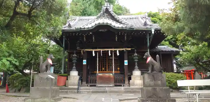 三囲神社の本殿・本堂