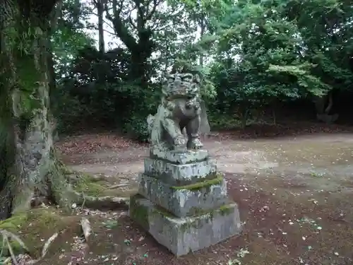 永世神社の狛犬