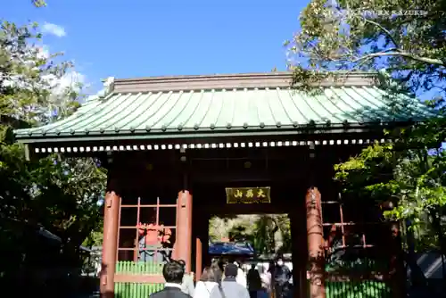 高徳院の山門・神門