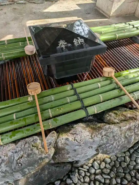 滋賀県護国神社の{uncategorized: "未分類", other: "その他", undefined: "問題あり", building: "その他建物", grave: "お墓", sacred_gate: "鳥居", guardian: "狛犬", statue: "像", buddha: "仏像", history: "歴史", nature: "自然", garden: "庭園", animal: "動物", pagoda: "塔", temizu: "手水舎", mountain_gate: "山門・神門", sanctuary: "本殿・本堂", subordinate: "末社・摂社", art: "芸術", scenery: "景色", jizo: "地蔵", ema: "絵馬", goshuin: "御朱印", omikuji: "おみくじ", items: "授与品その他", amulet: "お守り", goshuincho: "御朱印帳", eats: "食事", festival: "お祭り", votive_dance: "神楽", shichigosan: "七五三参", wedding: "結婚式", experience: "体験その他", initially: "初詣", around: "周辺", anti_infection: "感染症対策"}