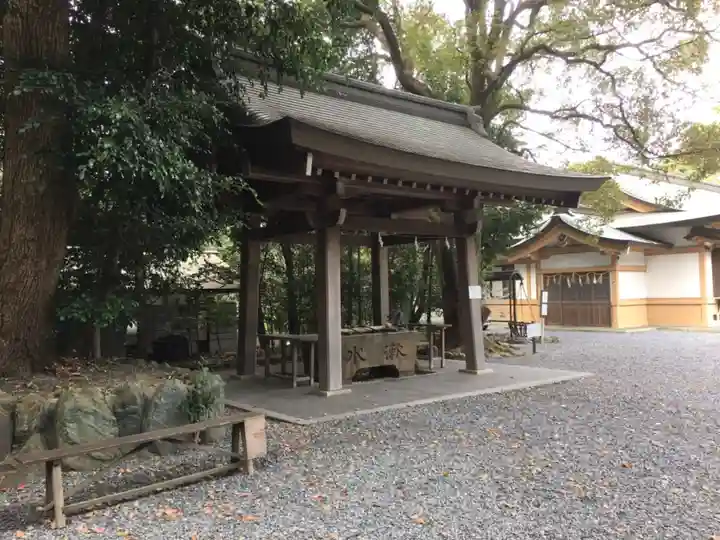 氷上姉子神社(熱田神宮摂社)の手水舎