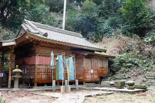 鎮國寺の本殿