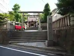 諏訪神社の鳥居